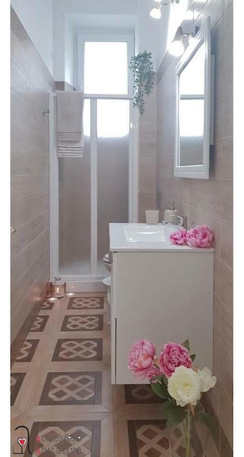 Casacrizia Apartment Cagliari Bagian luar foto